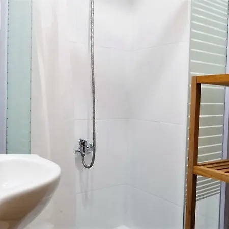 Ezy Ramos Alfama Apartman *